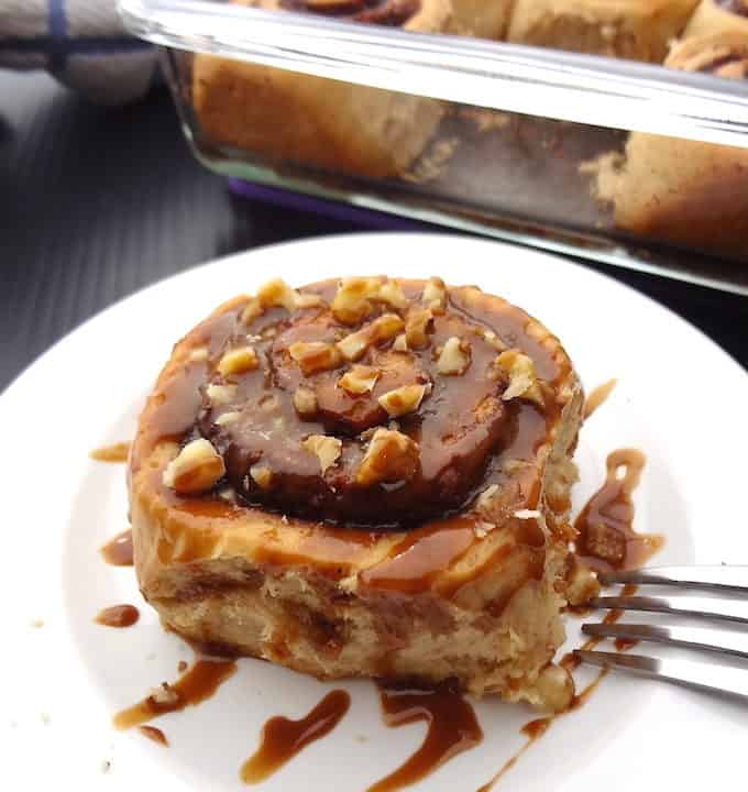 You'll love these vegan cinnamon rolls with maple icing, they're super soft, fluffy and free of refined sugars! Enjoy these sweet, decadent, ready in about an hour, homemade cinnamon rolls for breakfast this weekend!