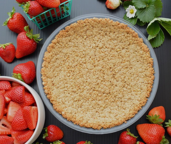 Vegan Strawberry pie crust made with walnuts and oats.