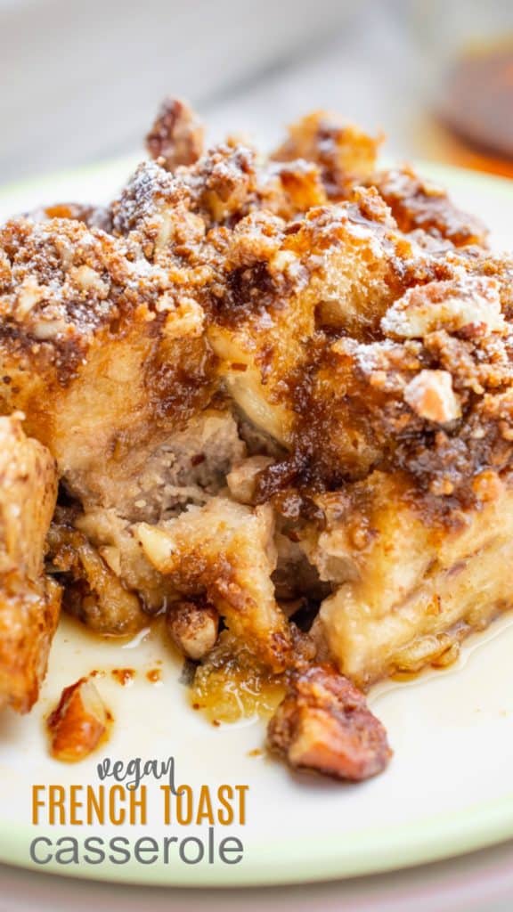Vegan french toast with text for Pinterest.