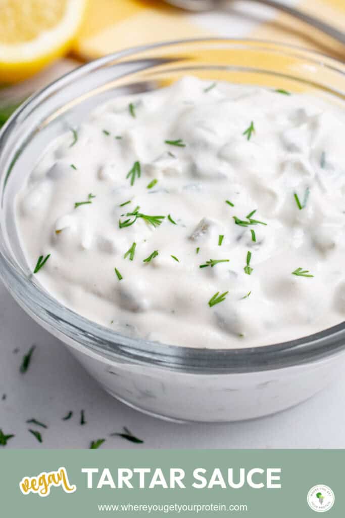 Vegan tartar sauce in a glass bowl.